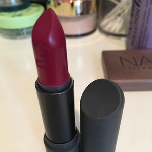 Bite Beauty Beetroot lipstick nwob